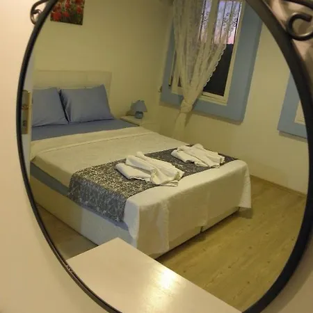 Sakiz Ev Otel Alaçatı